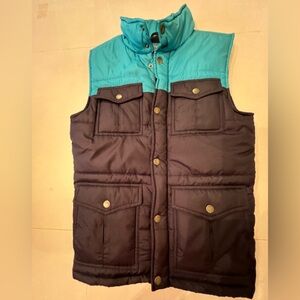 RED CAMEL BOYS LARGE 4 POCKET VEST. NAVY TURQUOISE